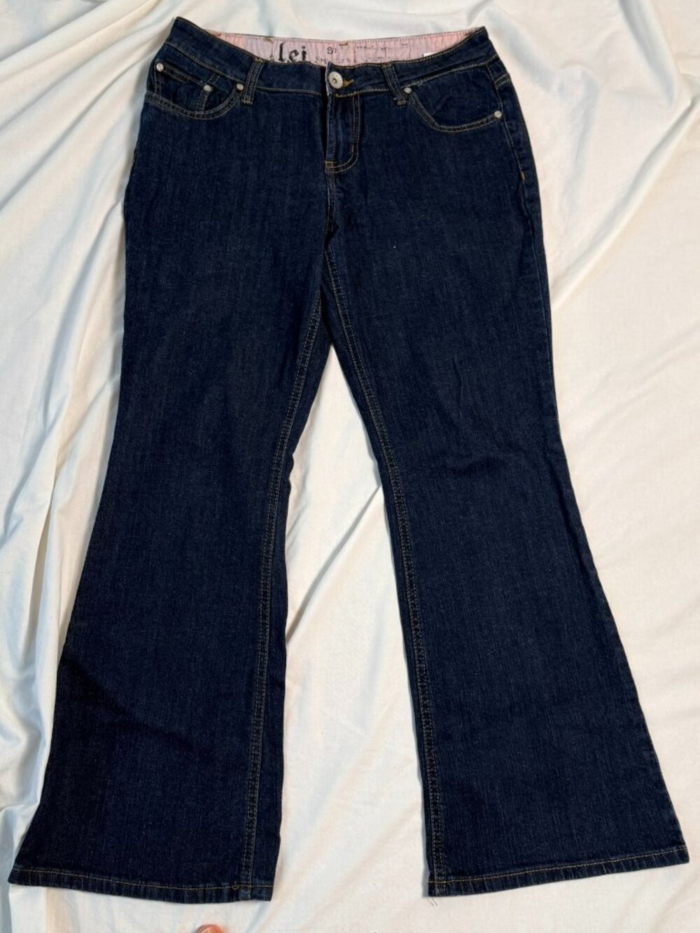 Lei Jeans – Size 7 Short – Dark Wash Stretch Denim